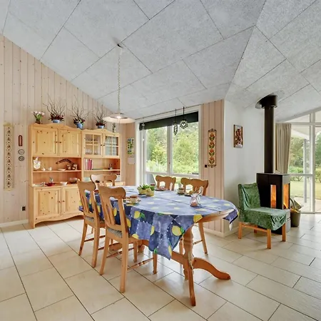 Tjorven - 250m To The Fjord By Interhome