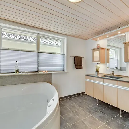 Tjorven - 250m To The Fjord By Interhome Ferienhaus *